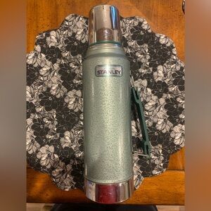 Stanley Vintage 1 quart Green Thermos NO. A- 944DH